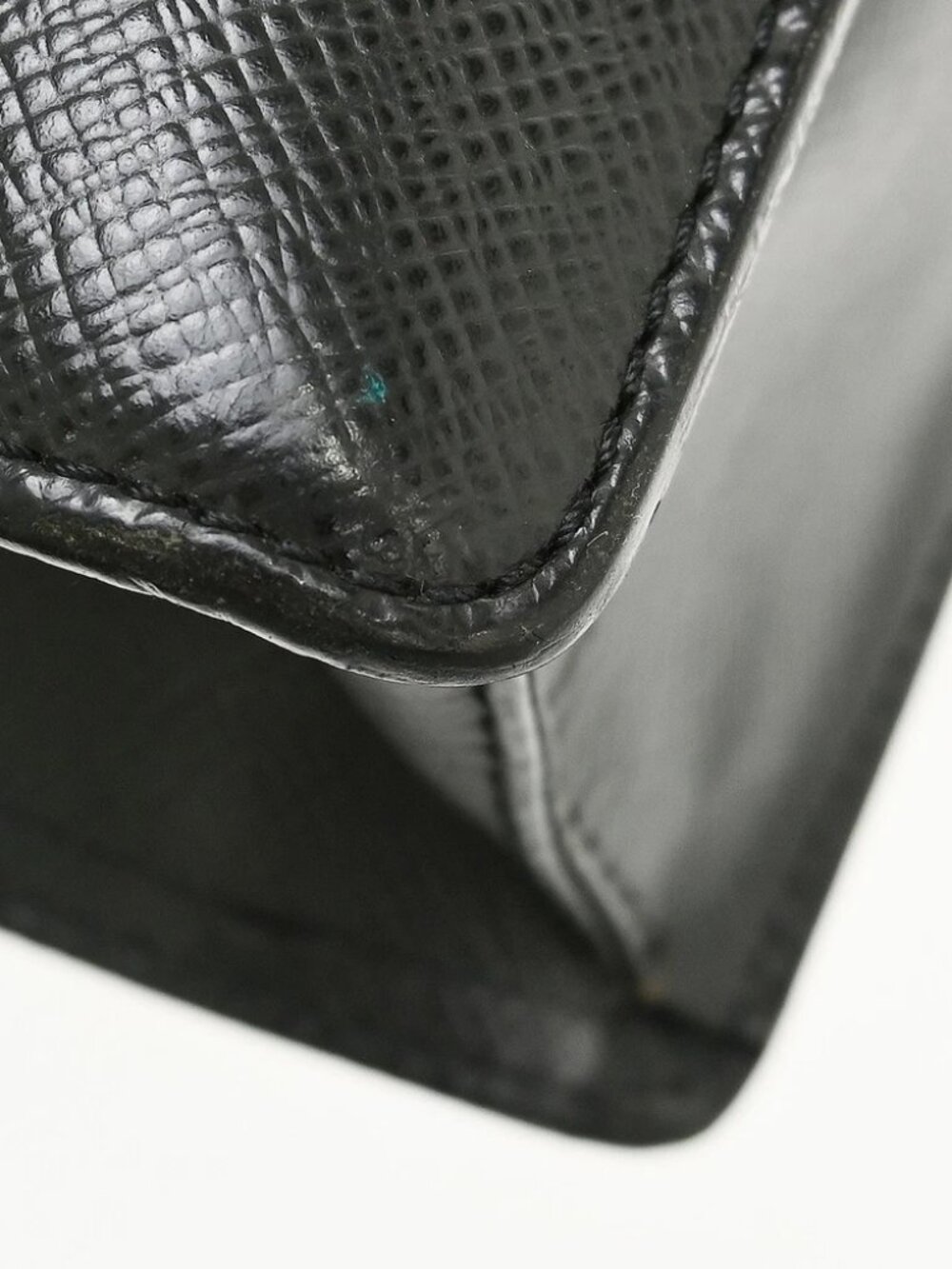 Louis Vuitton Taiga Angara Ardoise Black - Picture 5 of 14